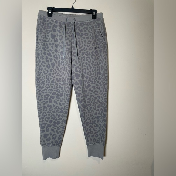 NIKE Womens Dri-FIT Get Fit Printed Leopard Print Training Pants Joggers SZ S - Picture 7 of 16